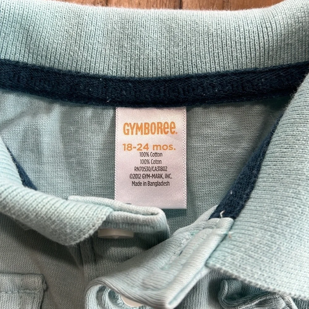 Gymboree button collar